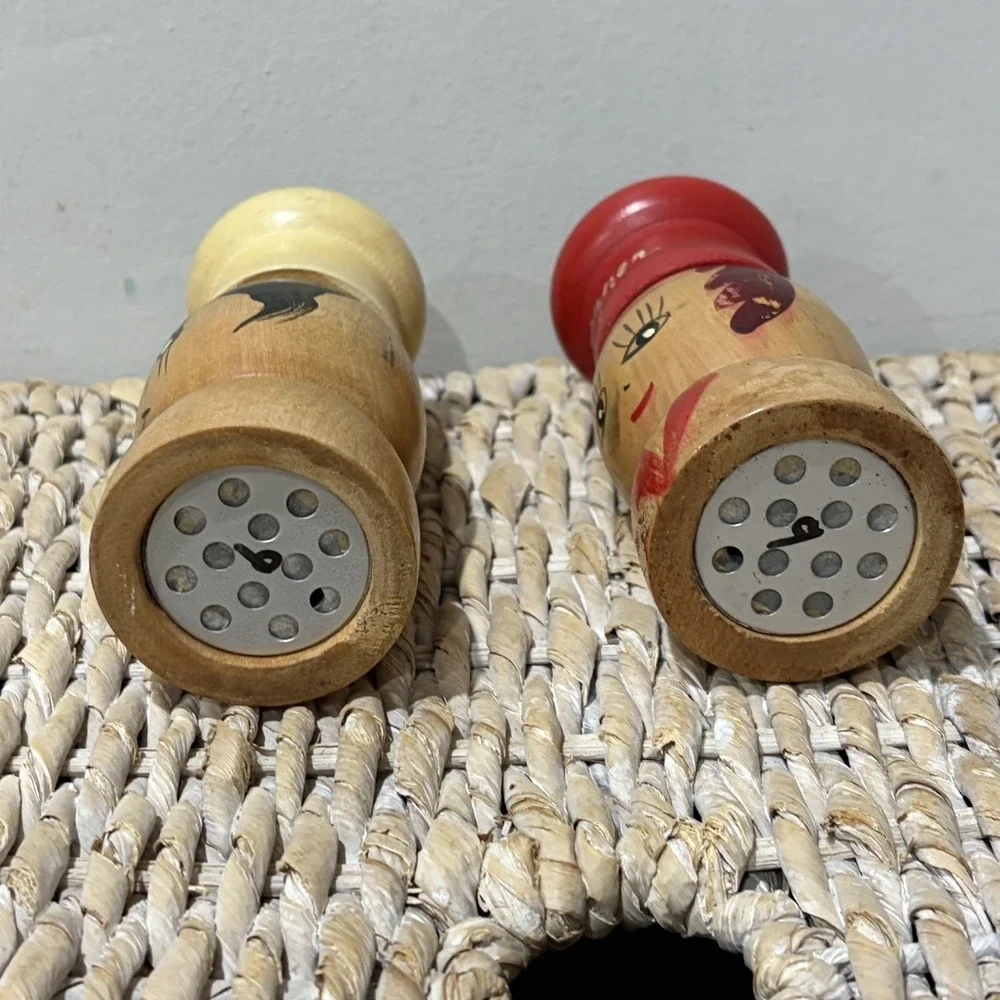 Vintage Wooden Salty & Peppy Salt & Pepper Shakers 5